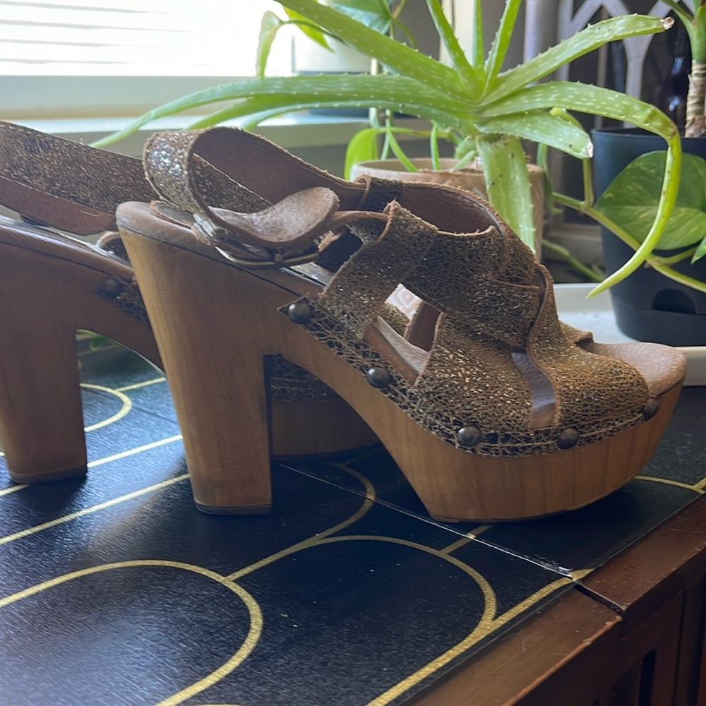 Size 9 heels/clog